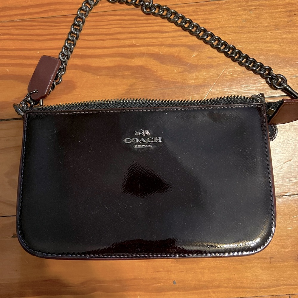 coach patent leather wristlet